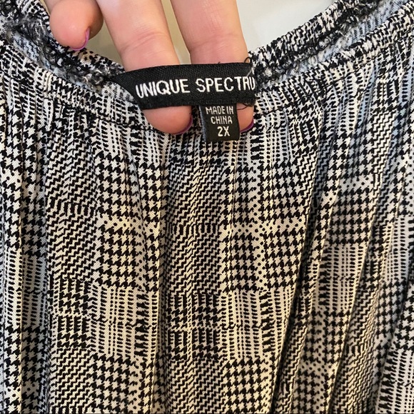 Flowy Top - Picture 3 of 6